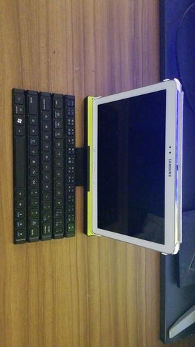 Foldable Wireless Bluetooth Keyboard photo review
