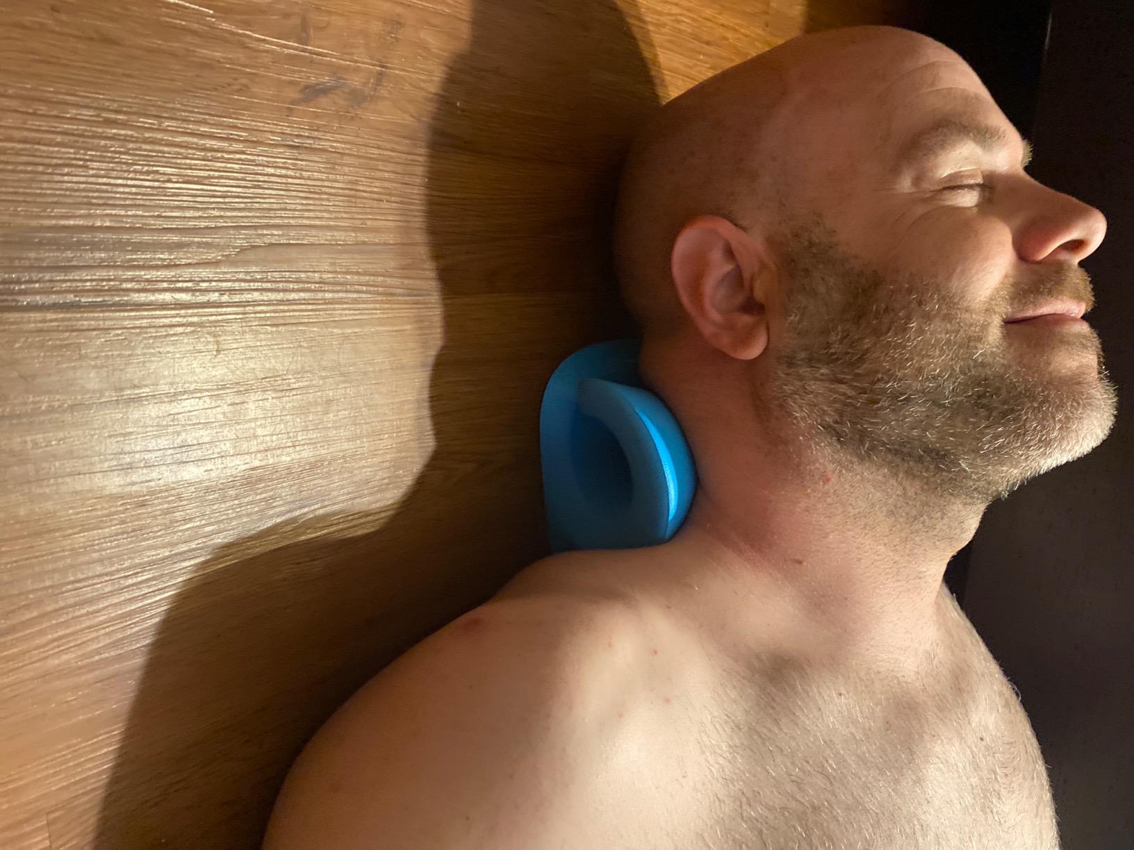 Neck and Shoulder Relaxer, Chiropractic Pillow, Neck Stretcher photo review