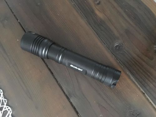 The Worlds Most Powerful Led Police Flashlight With Zoom photo review