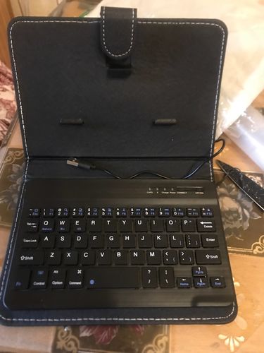 Wireless Bluetooth Keyboard With Leather photo review